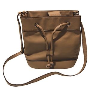 Chaps Bourbon Tan Drawstring Purse Impeccably CLEAN Crossbody style bag